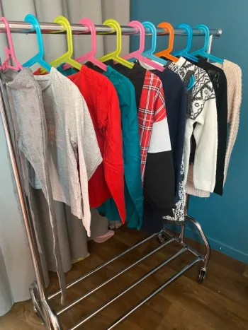 Lot vêtements fille – Taille 8 ans