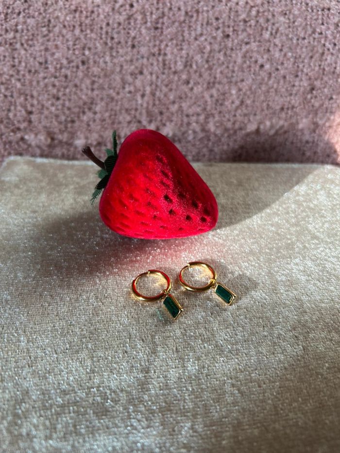 Boucles d’oreilles détails émeraude - photo numéro 4