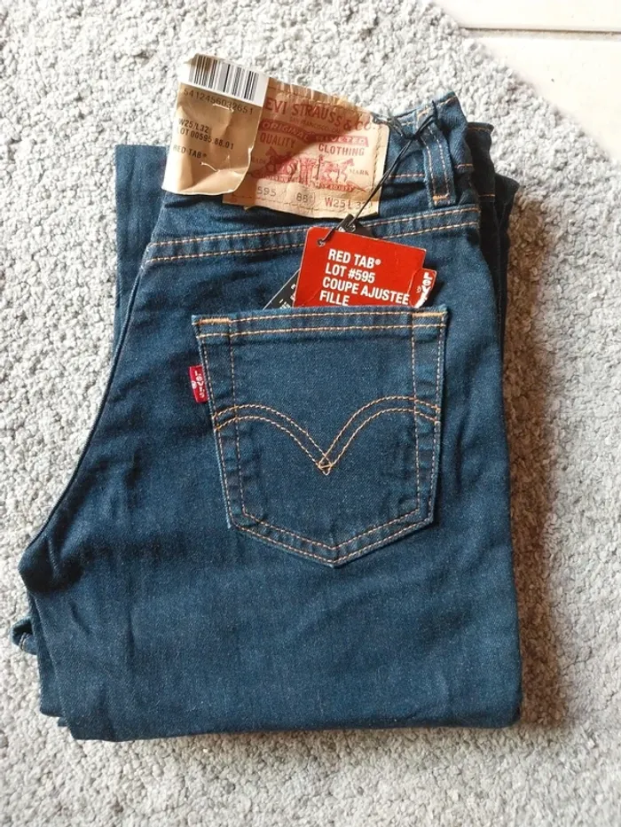 Jean's Levis 595 . 25/32