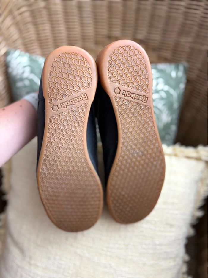 Basket Reebok - Noir - 100% cuir - en très bon état - pointure 39 - photo numéro 4