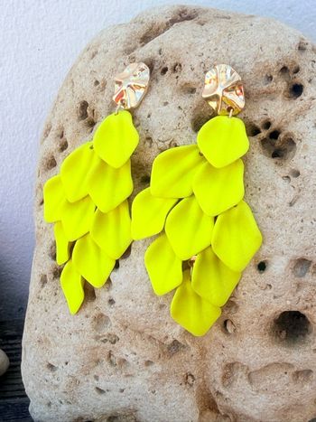 Boucles d’oreilles à pampilles en forme de pétales
