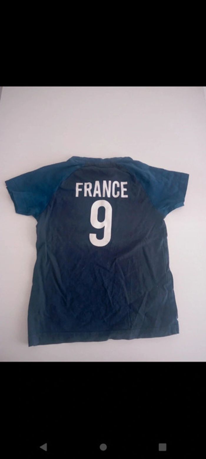 T-shirt Tape sur l'oeil - photo numéro 2