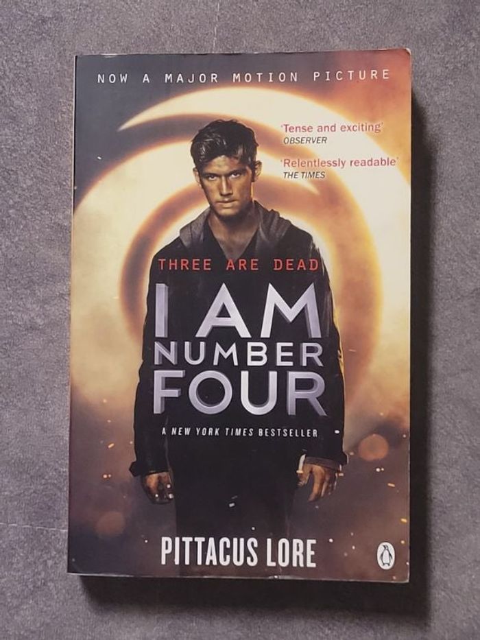 I am number four (Lorien Legacies Book 1)- Par Pittacus Lore