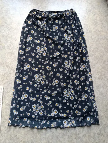 Jupe midi pâquerettes