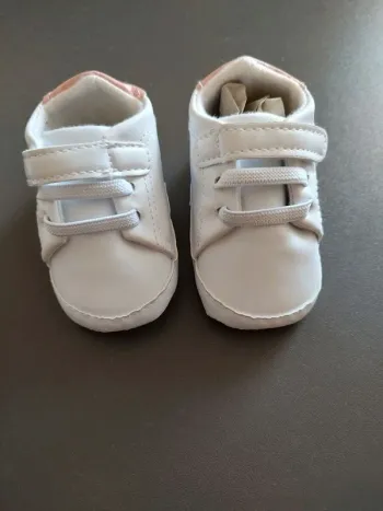 Baskets bébé 0-6 mois
