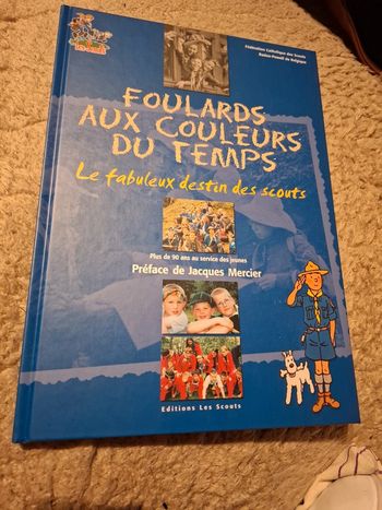 Foulards aux couleurs du temps