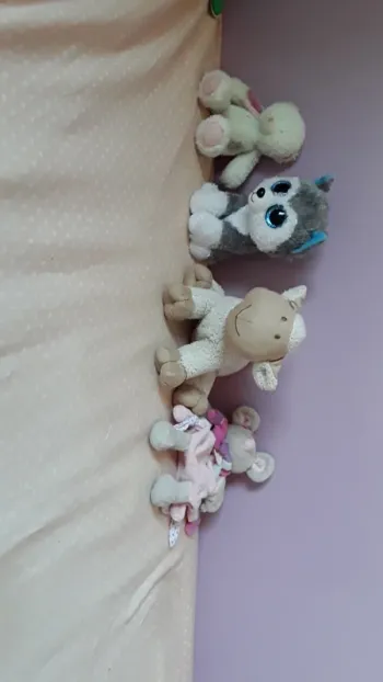 Lot de 4 doudous