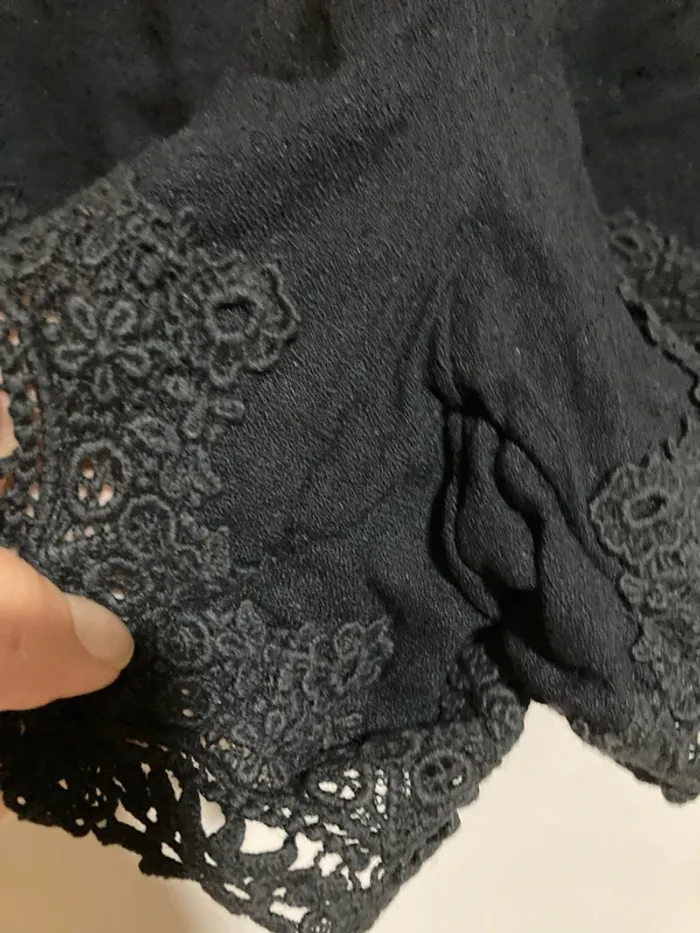 Short noir taille haute Clockhouse C&A– Taille 40 - photo numéro 2