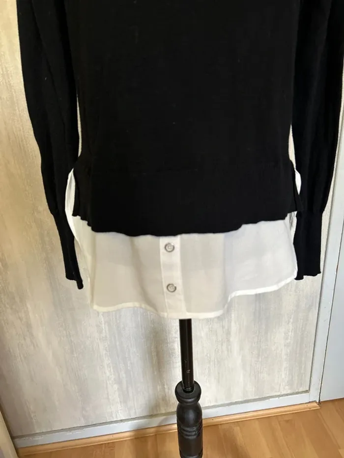 Pull noir - photo numéro 3
