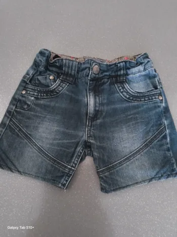 Short jeans