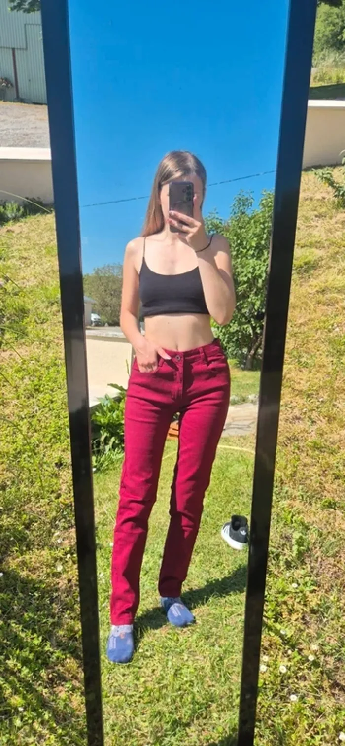 Jean droit neuf avec étiquette