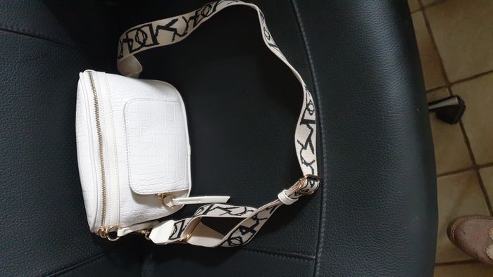 sac banane blanc neuf - photo numéro 4