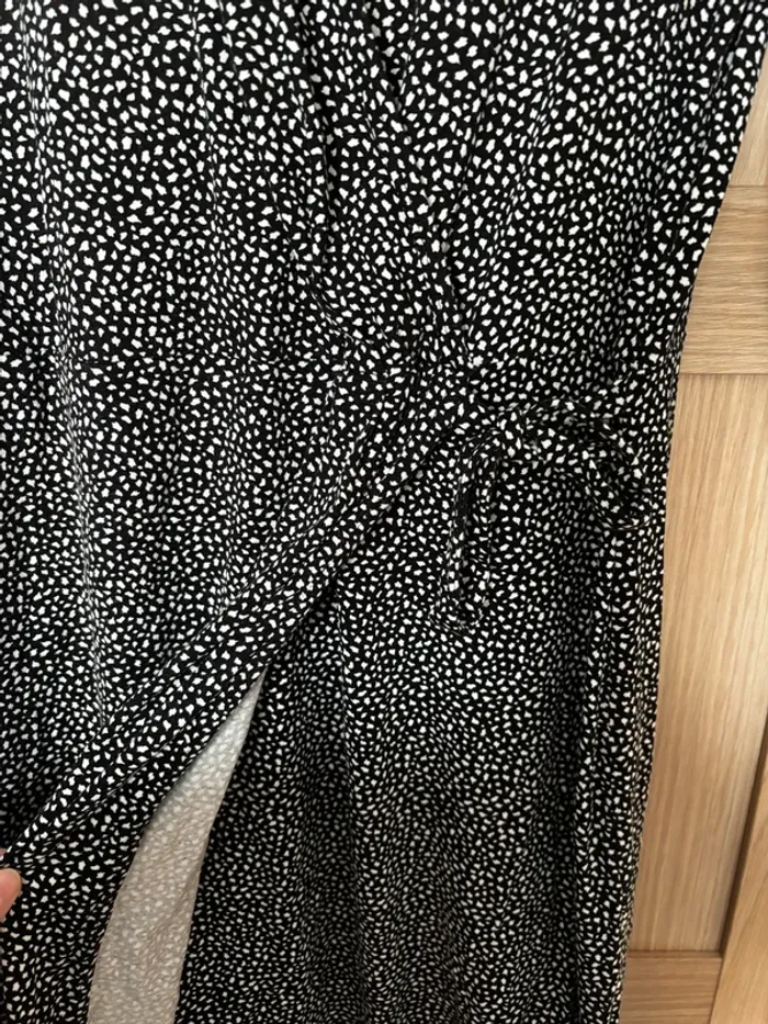 Robe portefeuille noir pois blancs Grain De Malice t.44 - photo numéro 3