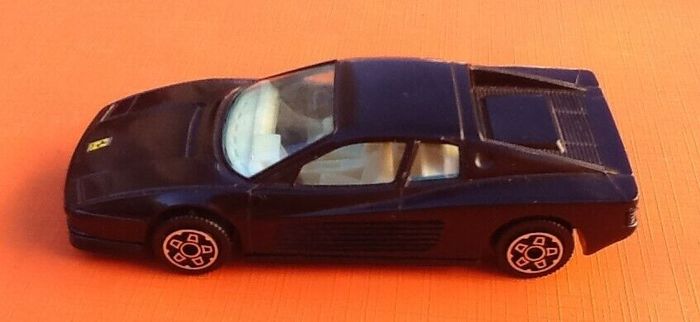 Voiture miniature Ferrari Testarossa - photo numéro 4
