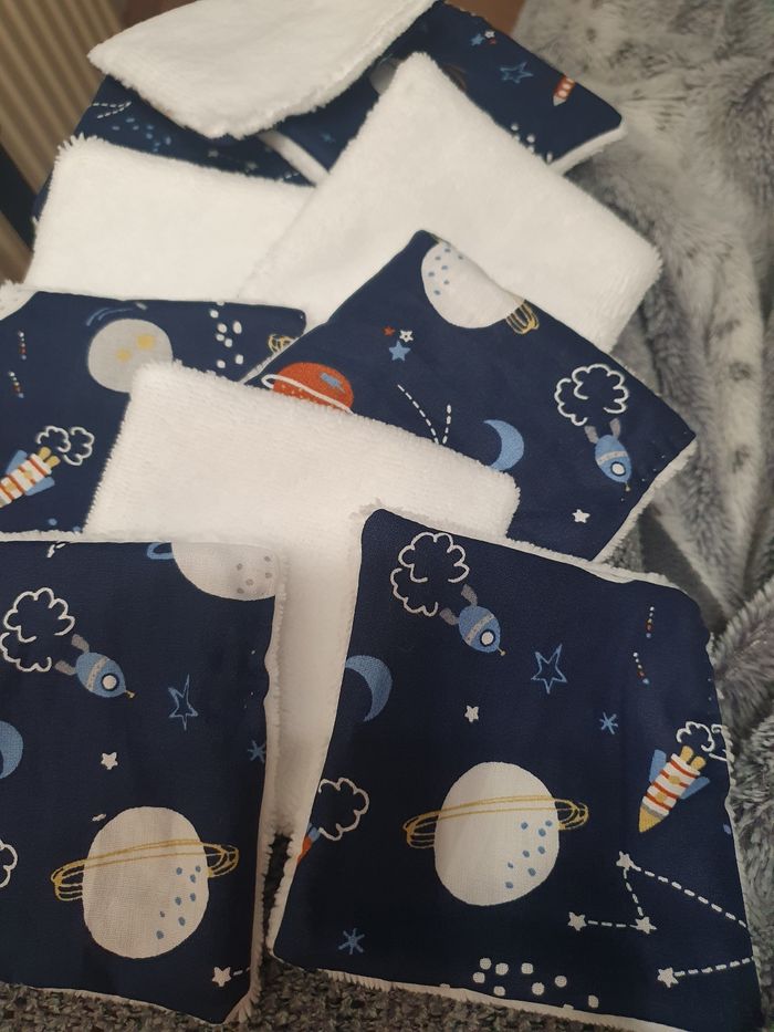 Lot de 10 lingettes bambou blanc motif planètes - photo numéro 2