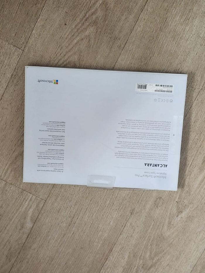 Microsoft clavier Signature Cover Alcantara - Surface Pro - photo numéro 4