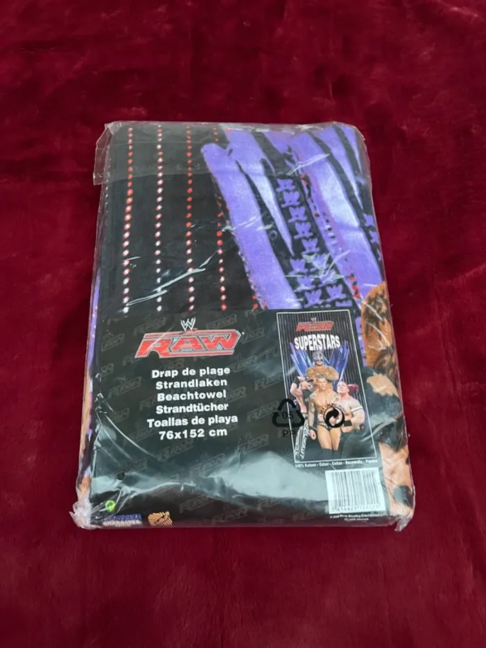 Serviette de plage WWE Raw – Édition Superstars ! - photo numéro 2