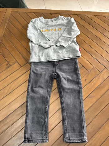 Ensemble garçon Levi’s gris 18 mois