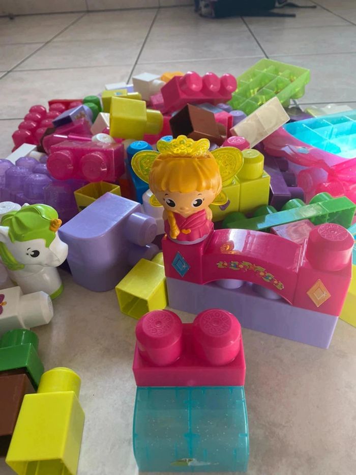 Lot mega block princesse - photo numéro 3
