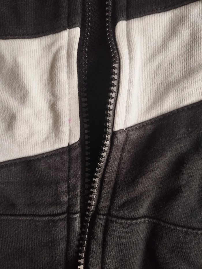 Veste Nike à capuche 12 ans - photo numéro 2