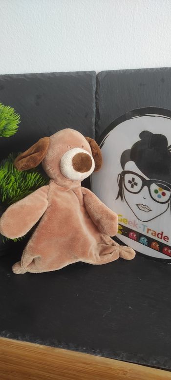 doudou chien marron nicotoy beige blanc petit Plat Triangle Brun