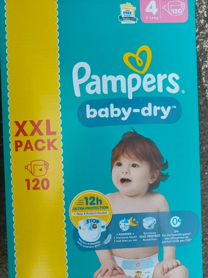 Carton pack XXL couches Pampers taille 4