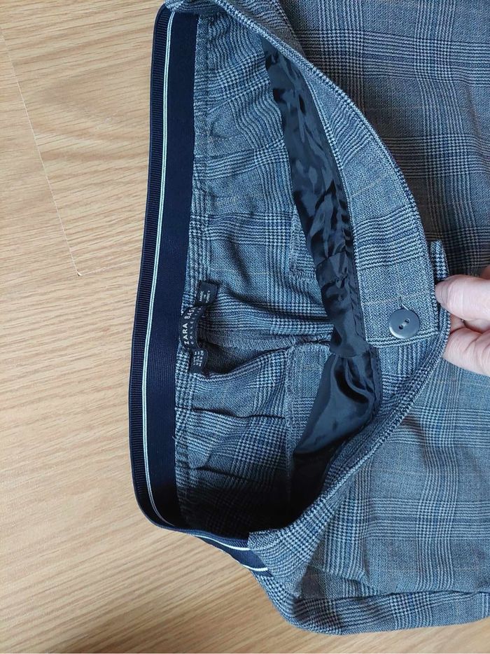 Pantalon chino à carreaux gris Zara Basic T.M TBE - photo numéro 3