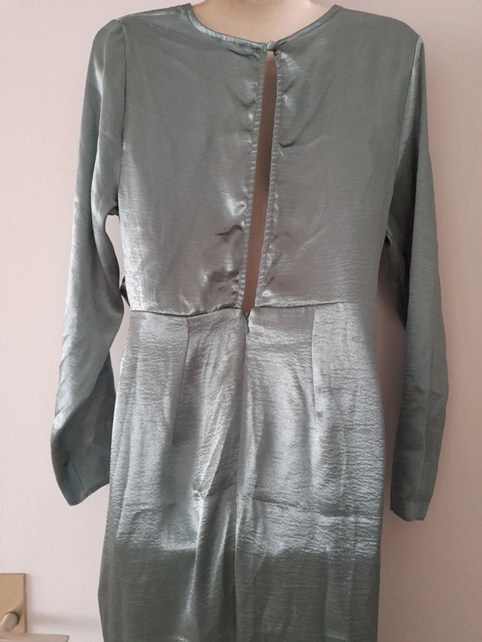 Robe longue de soirée tissu brillant - photo numéro 5