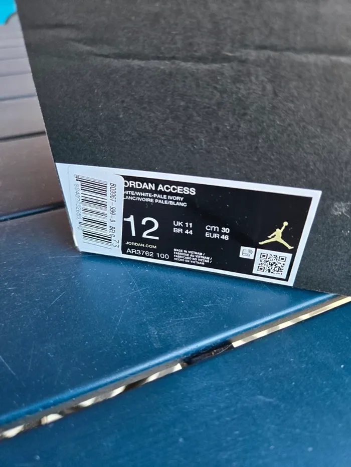 Jordan access taille 46 neuves blanche - photo numéro 7