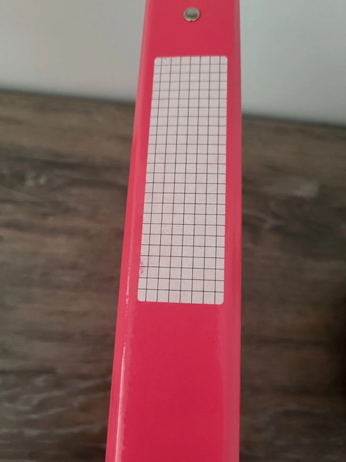 Classeur A4 4 anneaux fuchsia - photo numéro 2