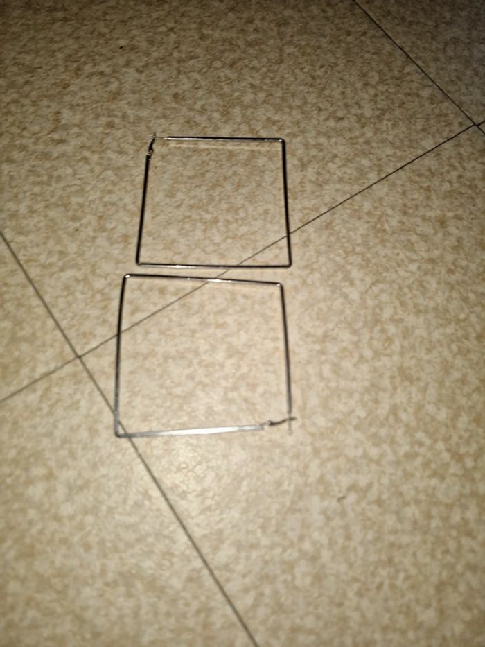 Lot de 2 paires de boucles d'oreilles créoles neuves - photo numéro 2