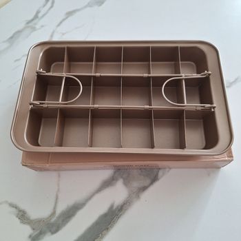 Moule à gateau pres découpé