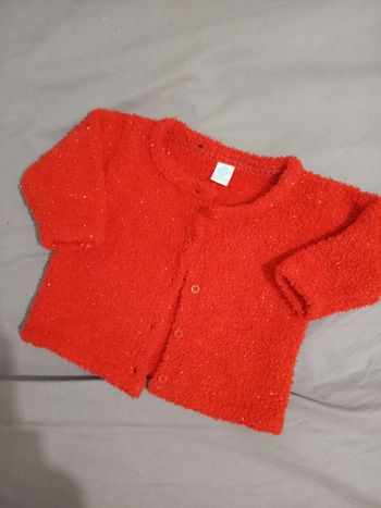 Gilet rouge _ 3 mois 