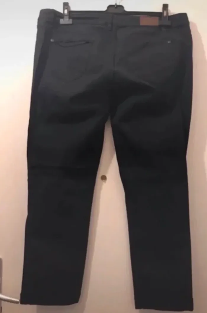 Pantalon jeans femme jhon baner noir coupe droite taille 46 - photo numéro 2