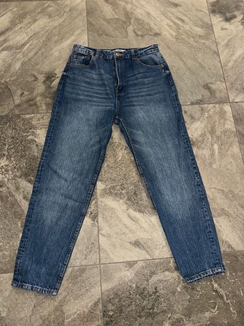 Jeans MOM Bershka taille 40 / L