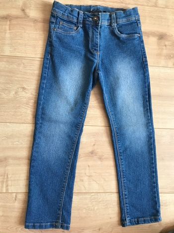 Jeans b.a basic neuf