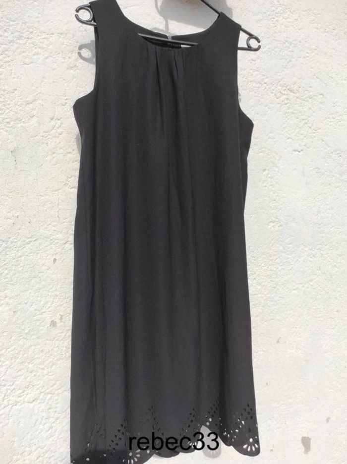 Robe  noir sans manches - photo numéro 2