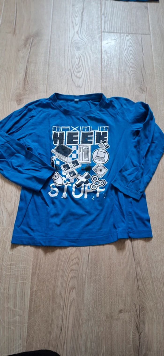 Lot 4 t-shirt 10ans TBE (+1BE) - photo numéro 2