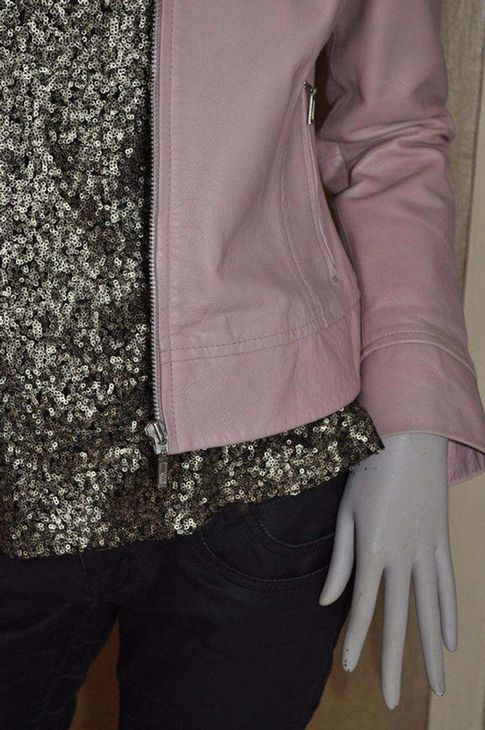 Veste en cuir rose pâle - photo numéro 5