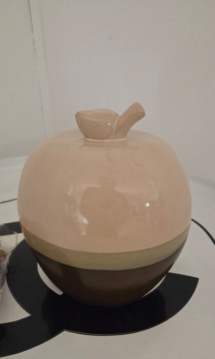 Brûleur d’encens en céramique  forme pomme + cônes parfumés  Très bon état - photo numéro 4