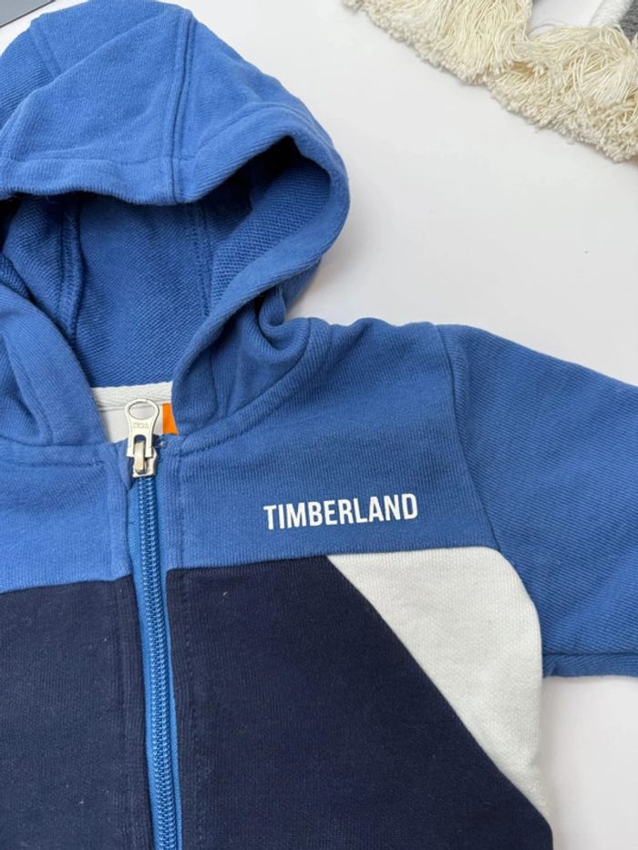 Sweat à capcuhe zippé Timberland garçon taille 9 mois très bon état - photo numéro 2