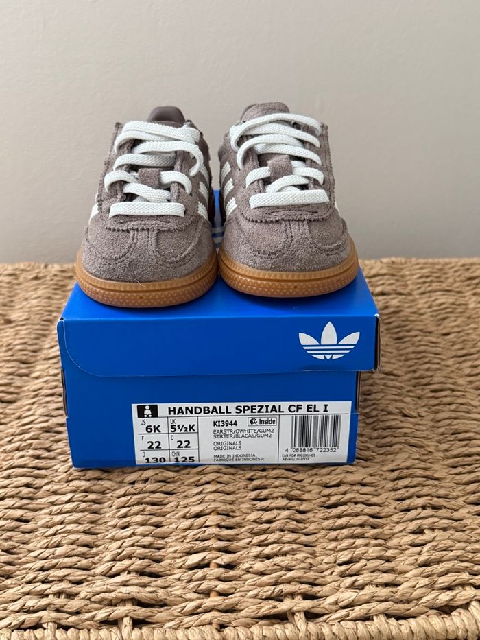 Adidas Spezial marron pointure 22 - photo numéro 7