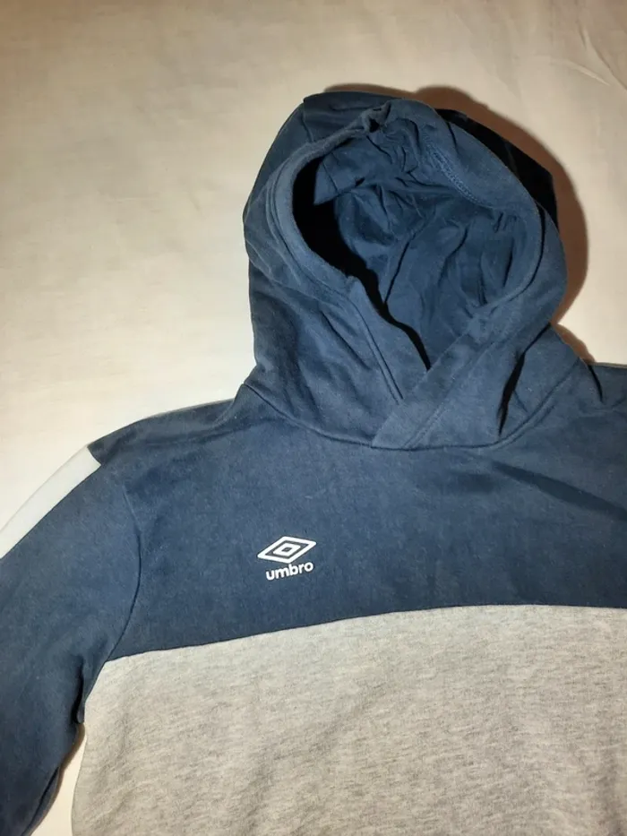 Pull à capuche umbro - photo numéro 4