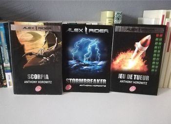 Alex Rider 

3 Tomes