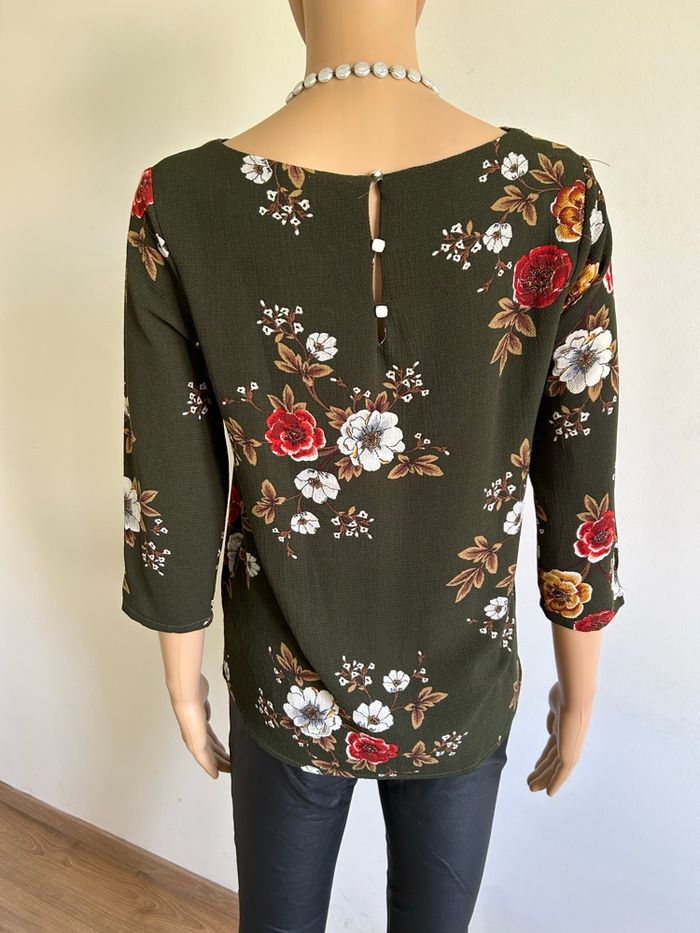 Blouse kaki et fleurie Noémie & Co taille S jamais portée - photo numéro 5