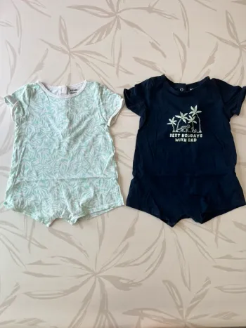 Lot 2 barboteuses 18 mois