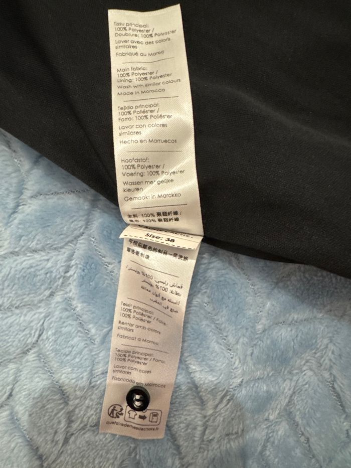 Robe droite à motifs rouge bleu et noir - photo numéro 7