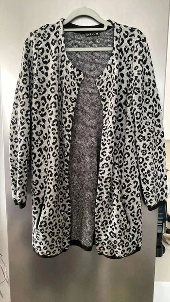 Cardigan Long Léopard Taille 2 Bréal Très bon état