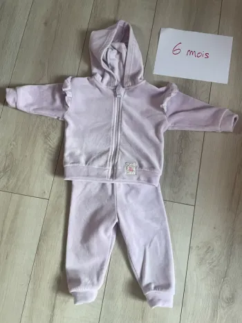 Ensemble jogging 6/9 mois