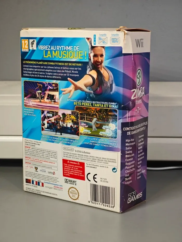 Jeu Nintendo Wii : Zumba Fitness avec ceinture et coffret - photo numéro 10